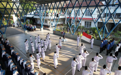 Kemantren Gondokusuman Gelar Upacara HUT Ke-81 RI  di SMA Negeri 9 Yogyakarta